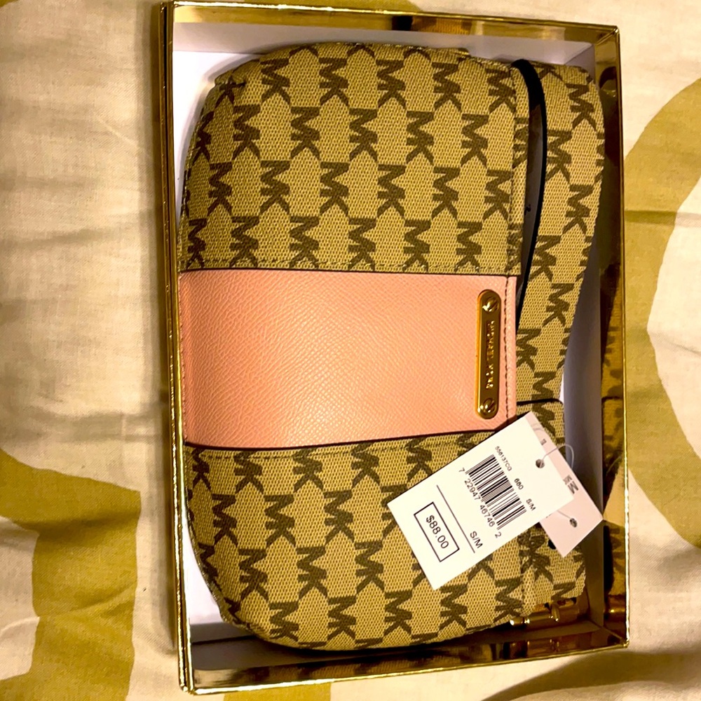 Michael kors logo belt bag